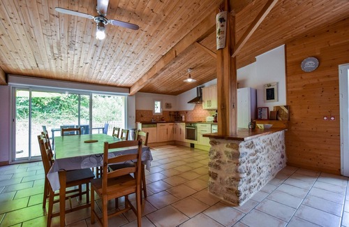 Gornac House | Stay in Gornac with Swimming Pool