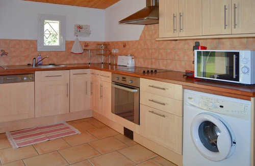 Gornac House | Stay in Gornac with Swimming Pool