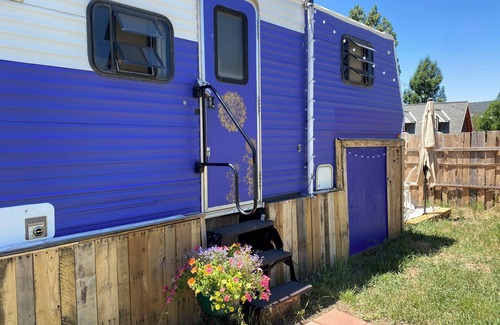 Paonia House | Stay in Grace: Beautiful Renovated Camper in Mountain Wine Country of Paonia