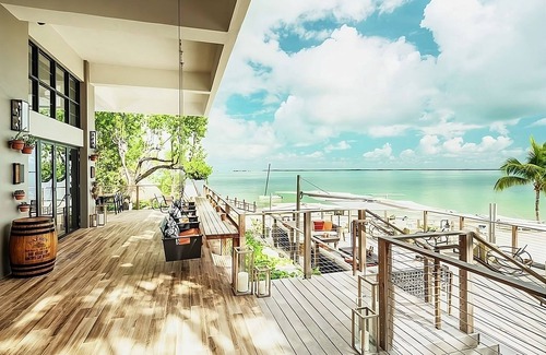 Rock Harbor Hotel | Stay in Key Largo Paradise! Outdoor Pool, Pets Allowed, Beach Access!