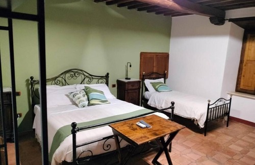 Rapolano Terme Other | Stay in the countryside a stone's throw from the spa