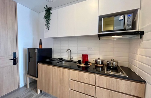 Centro International Apartment | Stay in the cultural and financial heart of Bogota.