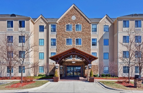 Glenview Condo | Stay in "The Glen" Business District! Free Breakfast, Pool. | Staybridge