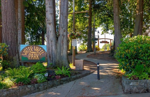Chemainus Apartment | Stay in the Heart of Mural Town