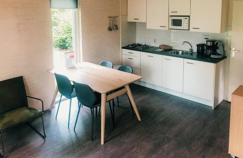 Nieuw Heeten House | Stay in the IJssel Plus bungalow for 4 persons at Vakantiepark de Sallandshoeve and enjoy comfort and nature in Overijssel.