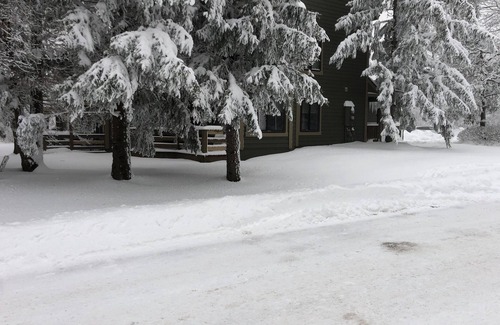 Hidden Valley Condo | Stay just 150' from Avalanche Ski Lift at Summit Condos - Contact Free Check In
