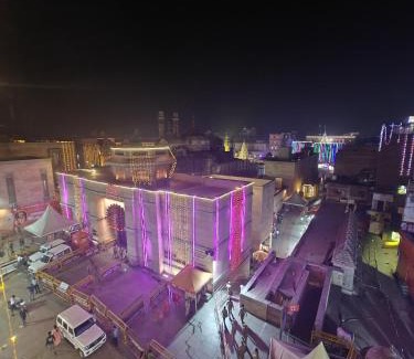 Varanasi House | Stay Kailash -Vishwanath Temple View