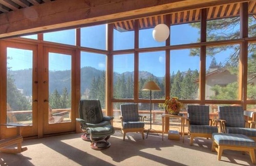 Olympic Valley Cabin | Stay minutes from Palisades Village and a Beautiful bike ride away to Lake Tahoe
