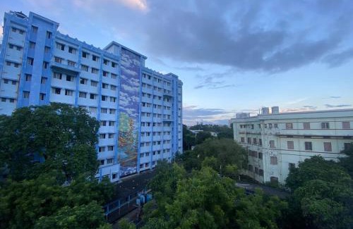 Kolkata Apartment | Stay near Chittaranjan Hospital Park Circus 2