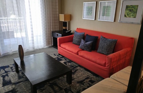 Ludlam Condo | Stay Near the Dolphin Mall, King Studio, kitchen