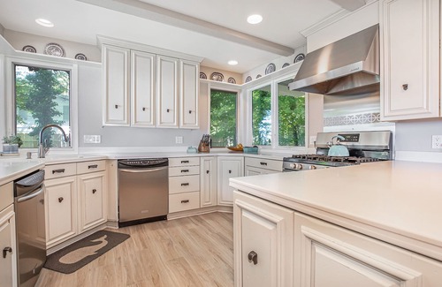 Fennville House | Stay on Lake Michigan ~ Private Hot Tub, Fire Pit, Lakeside Deck!