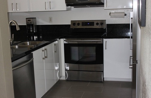 Crown Point Condo | Stay on the bayside with beautiful views