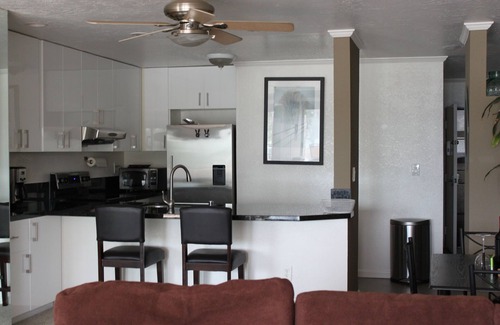 Crown Point Condo | Stay on the bayside with beautiful views