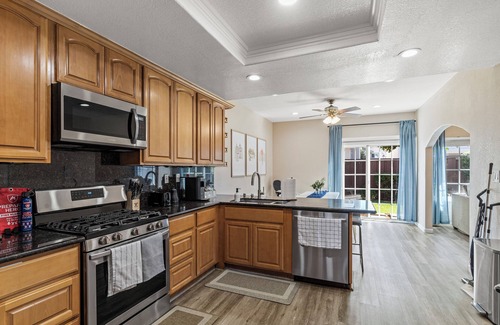 Ardenwood House | Stay&Play@SiliconValley: 5 DLX BEDS+pool/pingpong+gym+arcade