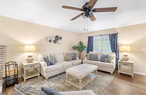 Cottonwood-Verde Village House | Stay & Play: Spacious Haven in Cottonwood w/ Games