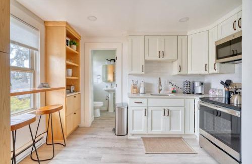 Richmond House | Stay Portland - Mt Tabor Retreat - Local Eateries - Shops - Bars