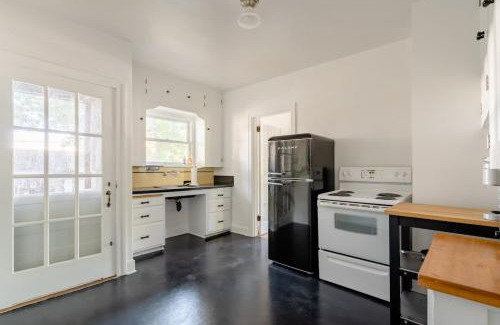 Hosford-Abernethy House | Stay Portland - The Ladd's Addition Bohemian Dream - 95 WalkScore