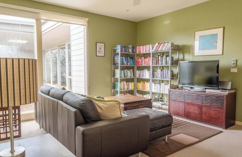 Fairhaven House | Stay Salty I 15min Walk to Beach and Surf Club