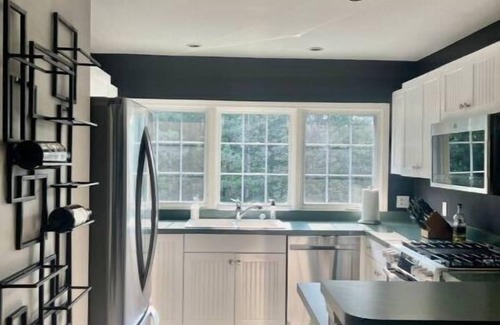 Bay Harbor Apartment | Stay Small, Be Adventurous!
