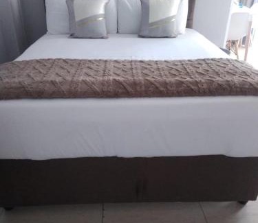 North Beach Apartment | Stay-Tiah Oceanic 82A