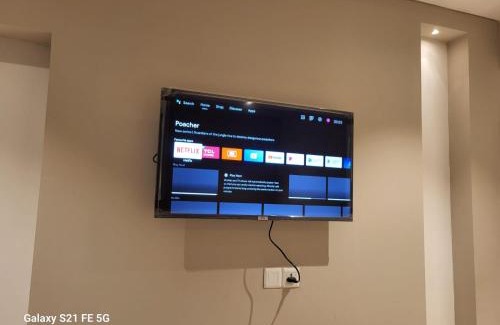 Gurugram Apartment | Stay with BnBBuddy Hosting for 5 Yr Gurgaon