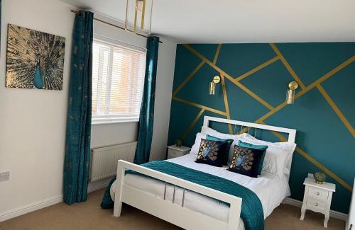 Doncaster House | Stay with Fikile