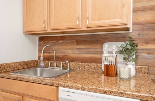 Oakley Apartment | Stay34thOakley | Oakley