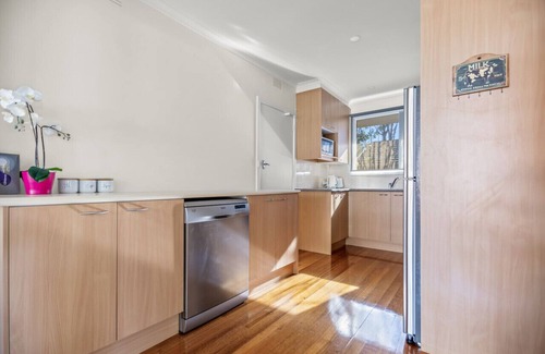 Hampton House | StayAU 2BRM Beach Family House Hampton