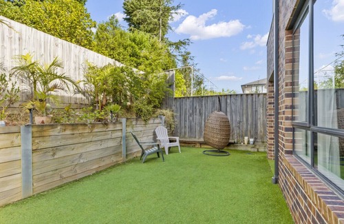 Wantirna South House | StayAU 4BR Designer Home in Knox