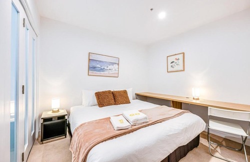 Box Hill Apartment | StayAU Convenient Apartment with Patio in Box Hill
