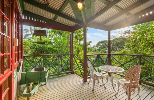 Mount Dandenong Cabin | StayAU Owls Croft Picturesque Cottage Valley View