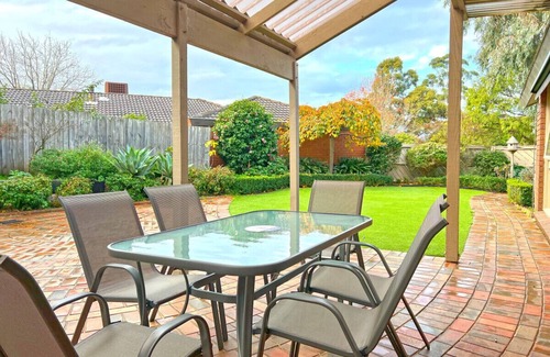 Wheelers Hill House | StayAU Spacious Garden Stunning 5BRM Home Wheelers Hill