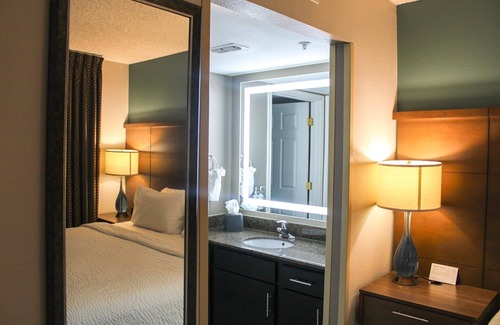 Englewood Hotel | Staybridge Suites Denver Tech Center by IHG