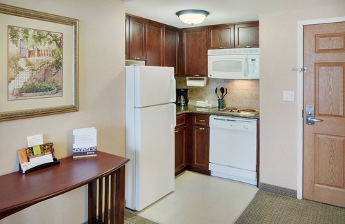 Oakville Hotel | Staybridge Suites Oakville by IHG