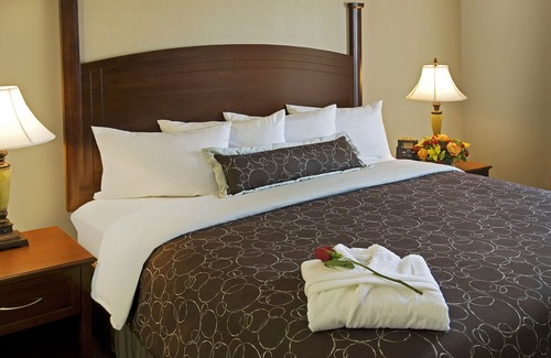 Oakville Hotel | Staybridge Suites Oakville by IHG