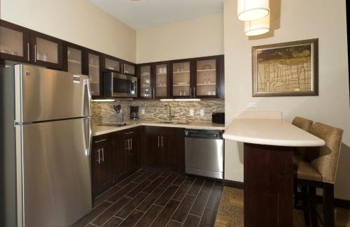 Florida Central Atlantic Coast Hotel | Staybridge Suites Orlando at SeaWorld by IHG - Free Parking & Shuttle to Seaworld Parks