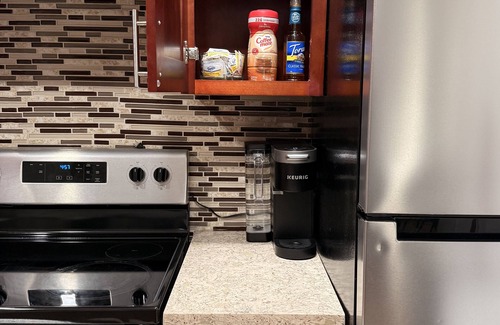 Queens Apartment | STAYCA Spacious Suite 4-bedroom apartment in Queens Near JFK