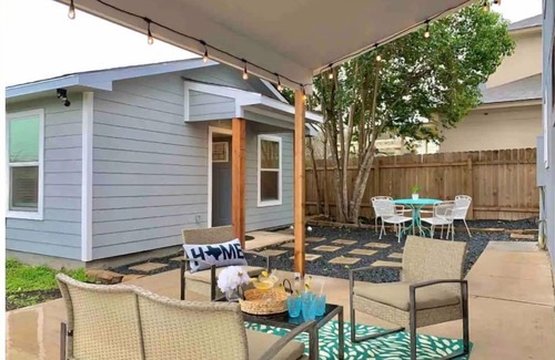 West Congress House | Staycation House | Modern and Spacious