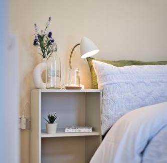 Stratford and New Town Apartment | Staycation in Stratford E15 ideal for 3