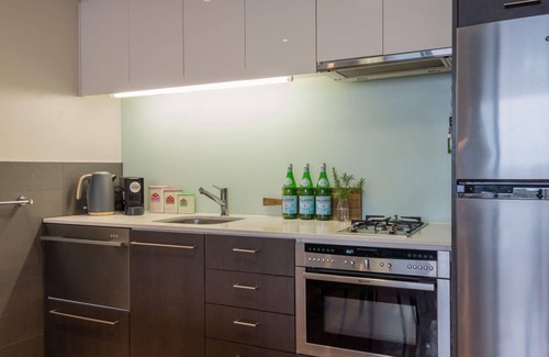 Brunswick Apartment | StayCentral - Brunswick Loft - Michael Street, Brunswick - 1 Bedroom, 1 Bed, 1.5 bathroom, 1 Parking, Pet Friendly