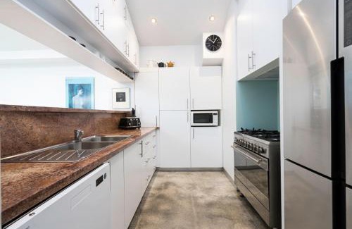 Fairfield House | StayCentral - Fairfield Four-bedroom Home