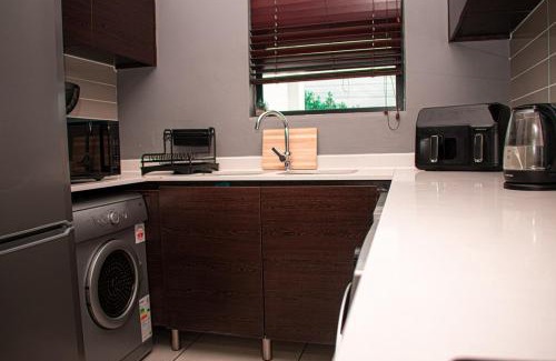 Greater Johannesburg Metropolitan Area Apartment | StayEase 3BR apartment with Pool Spa & Gym