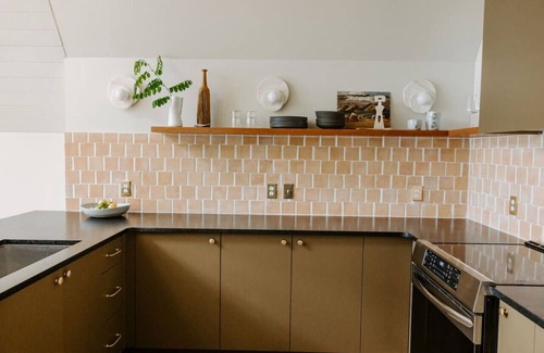 Saint Andrews House | Stayframe: a designer getaway with mountain views