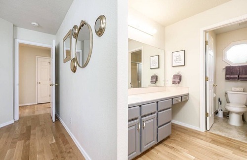 Meridian House | #StayInMyDistrict Meridian Single Level