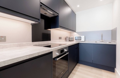 Stratford and New Town Apartment | StayInn Stratford