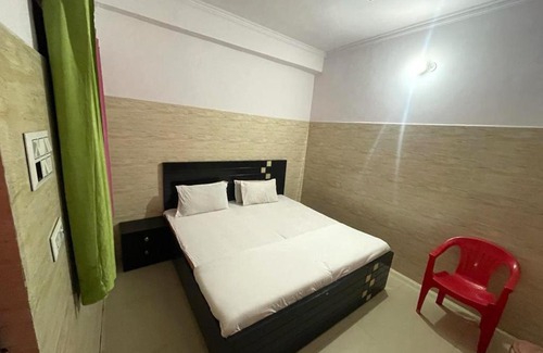 Indira Nagar Hotel | STAYMAKER Hotel Mauryan's near High Court