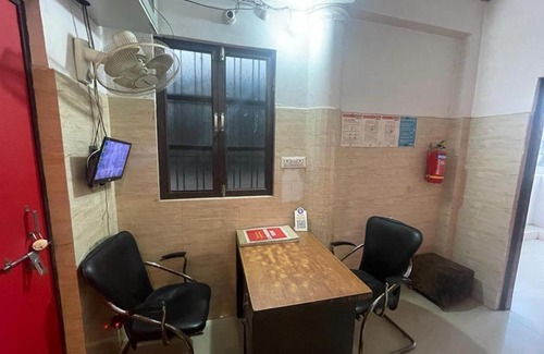 Indira Nagar Hotel | STAYMAKER Hotel Mauryan's near High Court
