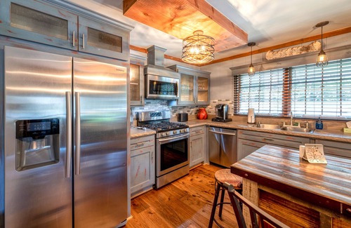 Topton Cabin | stayNantahala - Smoky Mountain Cabins