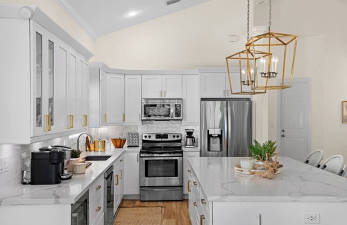 Naples Park House | StayNaples: Screened, Heated Private Pool, w/Outdoor Seats near Vanderbilt Beach