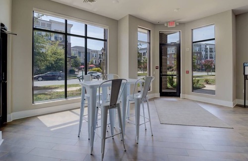Huntersville Condo | StaysByWalker 2BR -KingBeds! Gym! HotTub! Sauna!